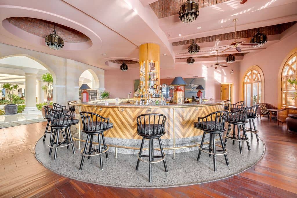 bars-safari-bar