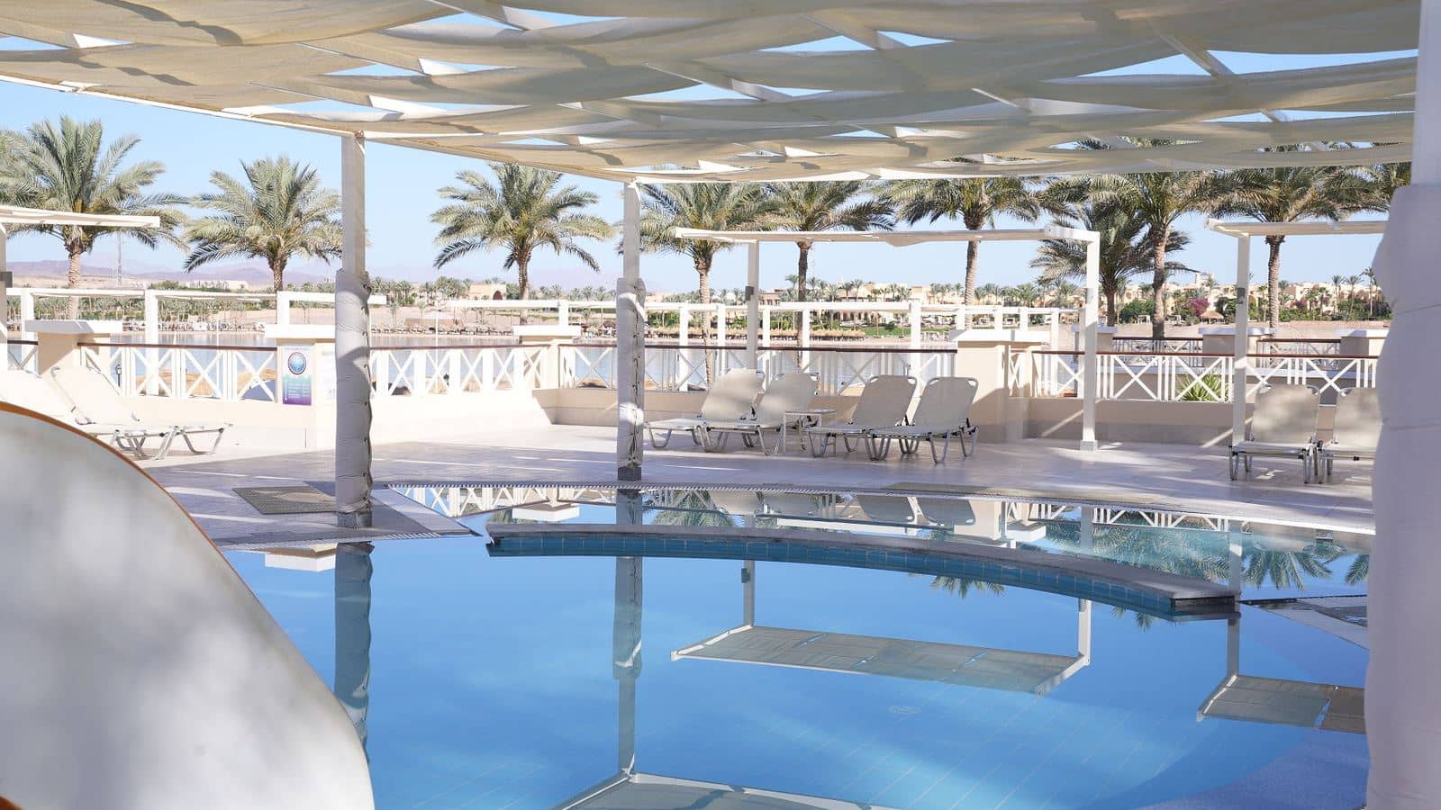 pools-outdoor-childrens-pool