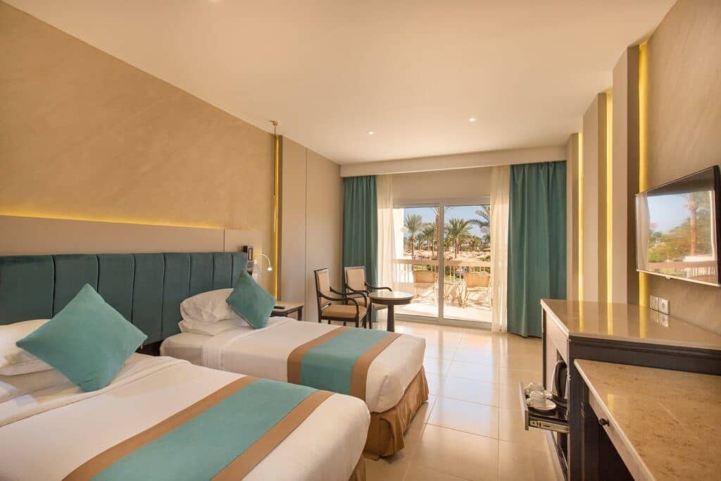 rooms-premium-deluxe-room