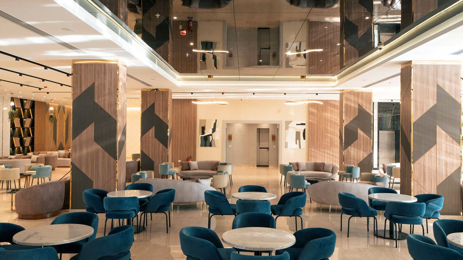 bars-the-point-lounge