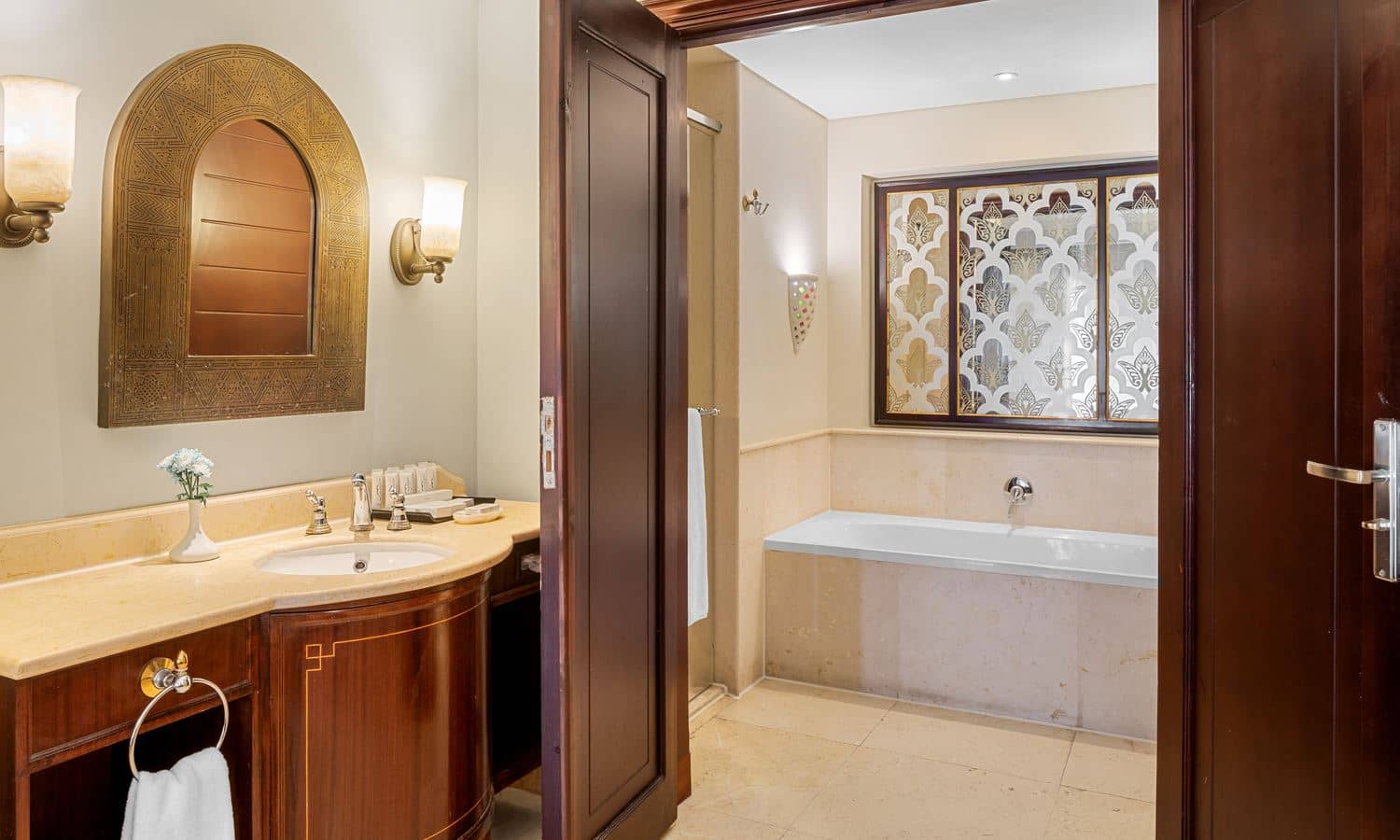 rooms-standard-room-sea-view