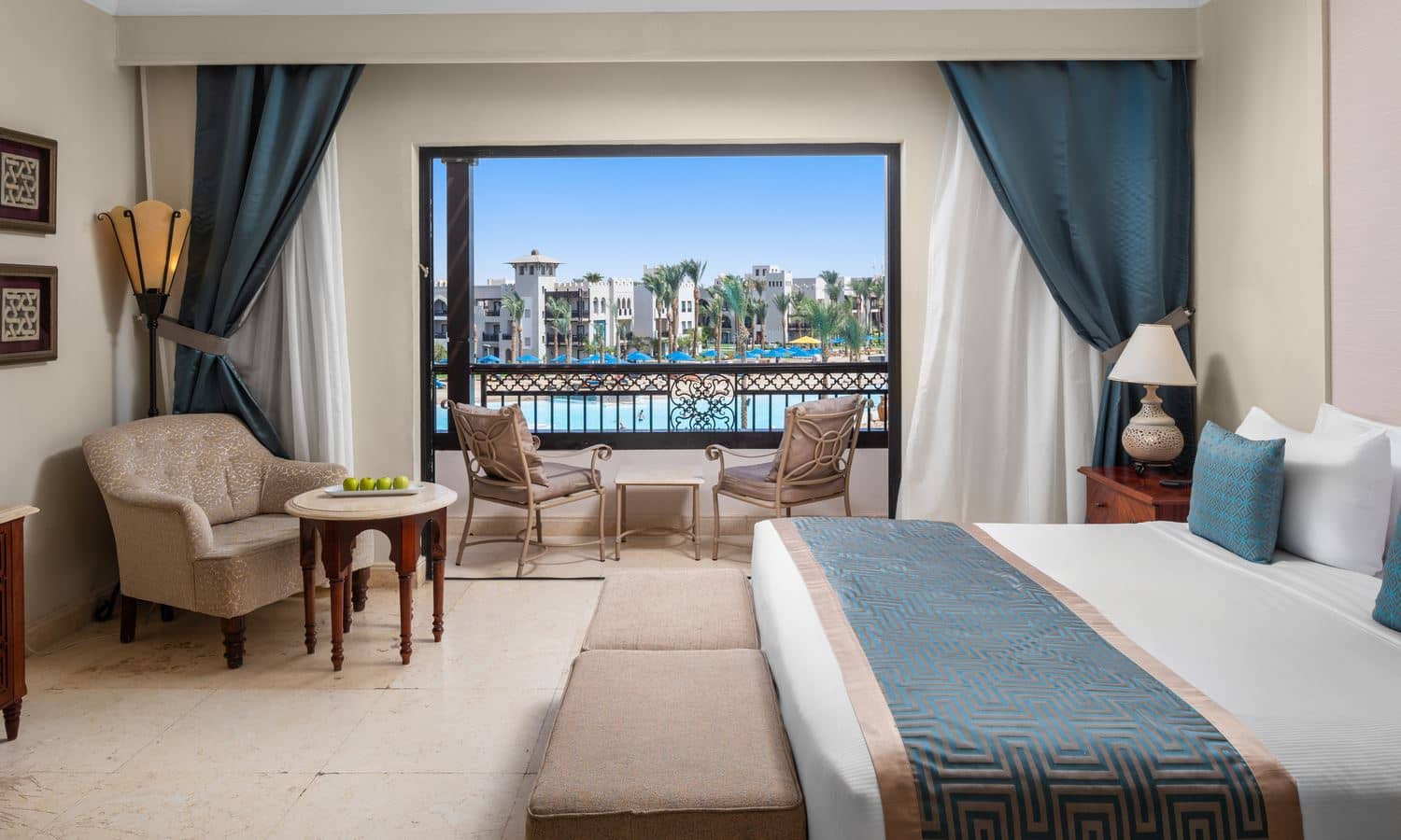 rooms-standard-family-interleading-room-lagoon-view