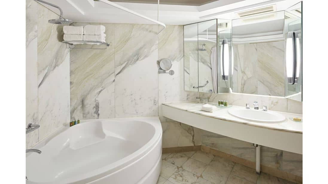 rooms-neptune-suite
