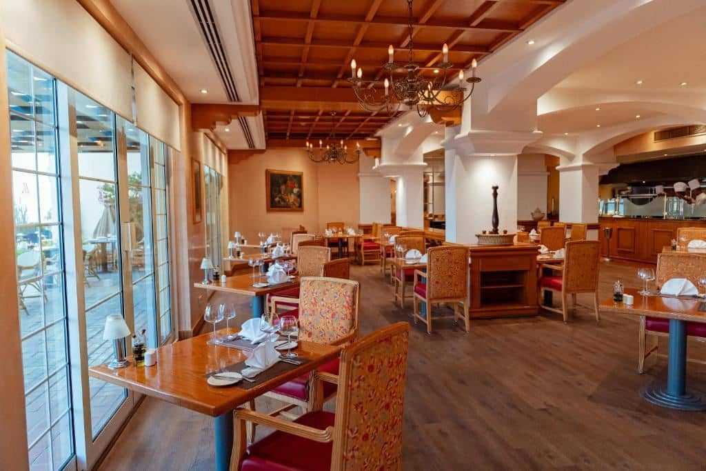 restaurants-restaurants