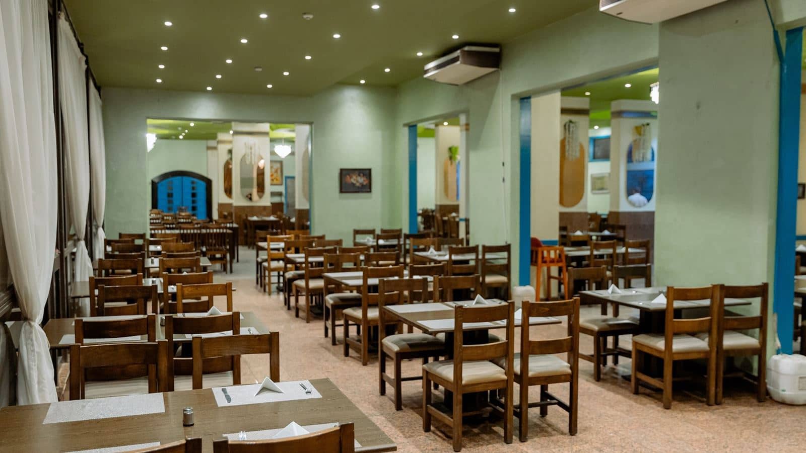 restaurants-main-restaurant