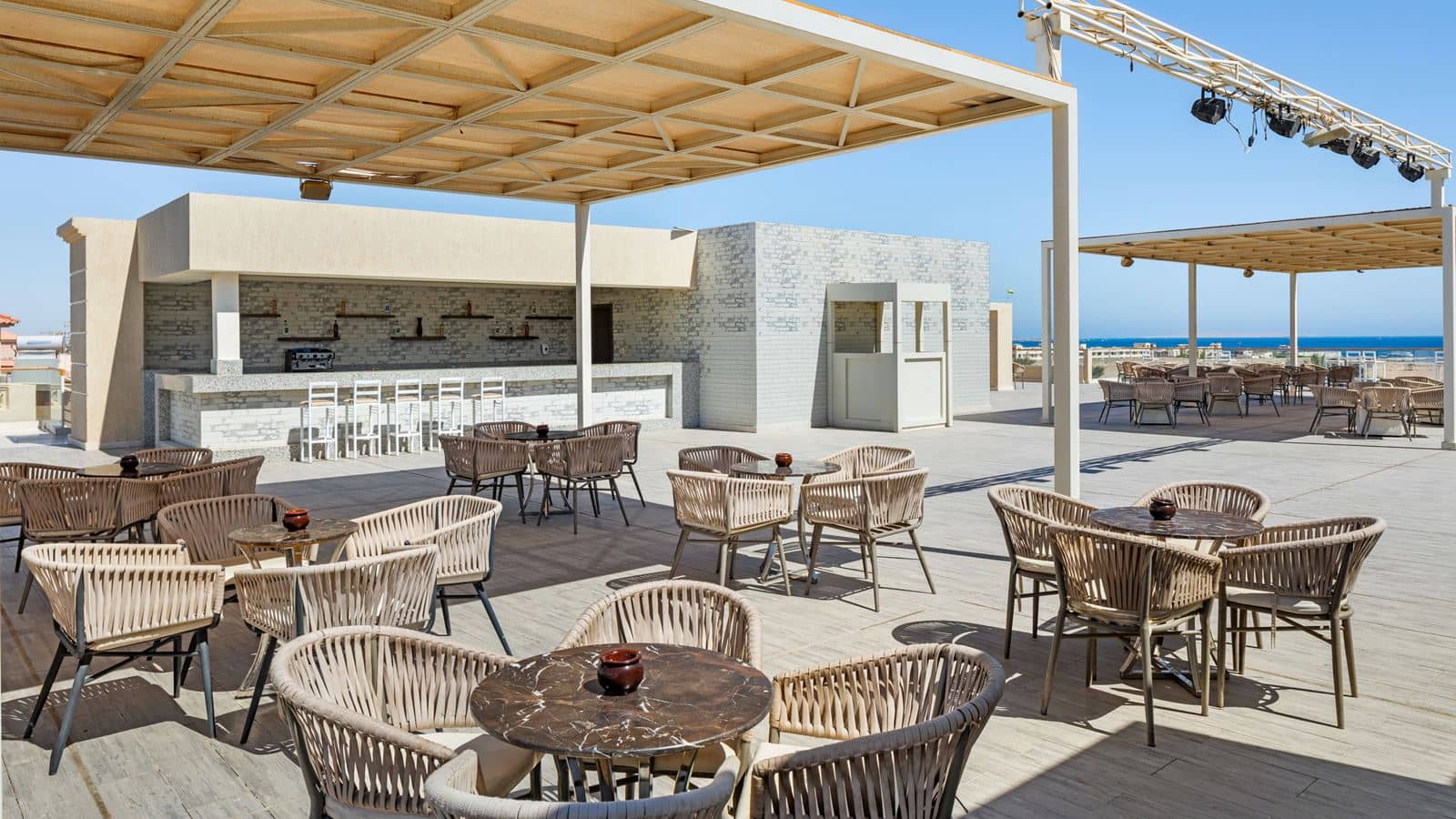 bars-the-sky-bar