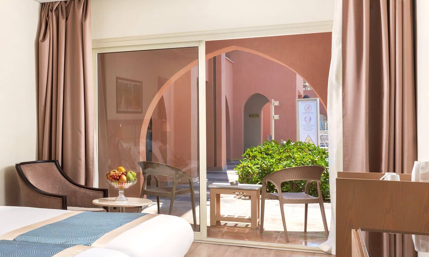 rooms-standard-room-garden-view