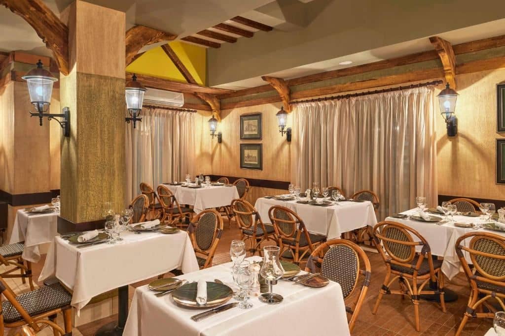 restaurants-restaurants