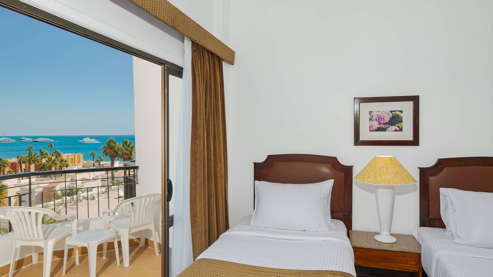 rooms-standard-room-sea-view