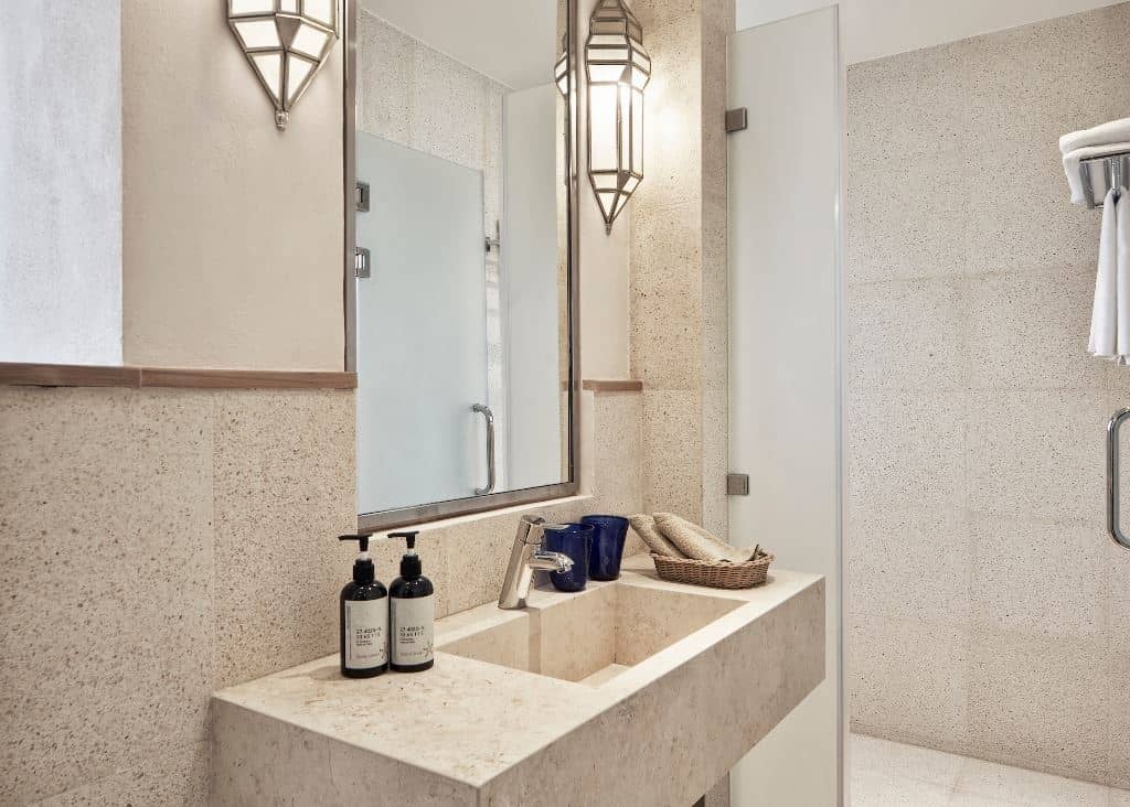 rooms-deluxe-room--premium-room
