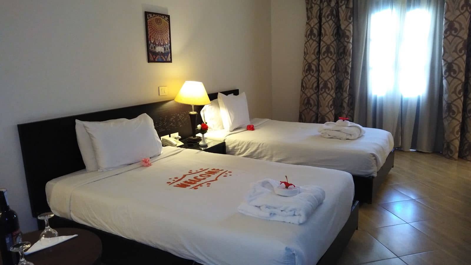rooms-economy-room-pool-view
