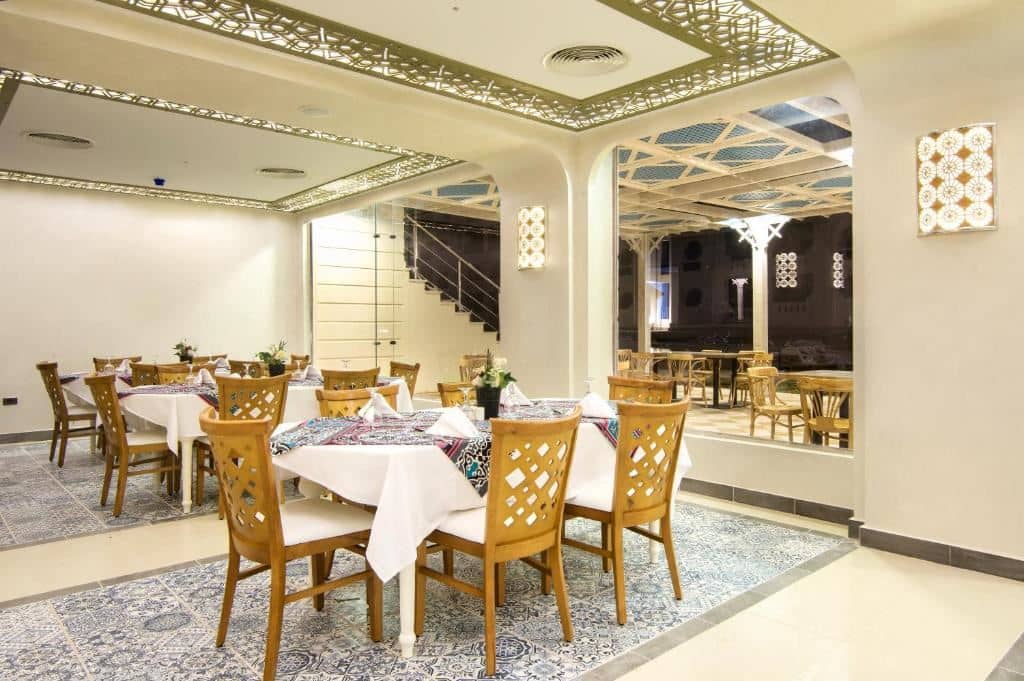 restaurants-restaurants