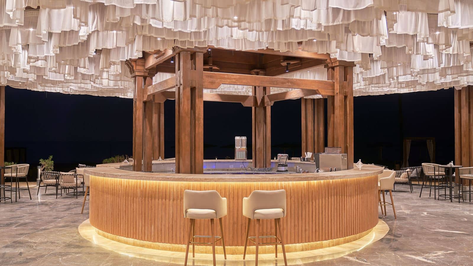 bars-salt-bar--village-beach-bar-adults-only-+16yrs