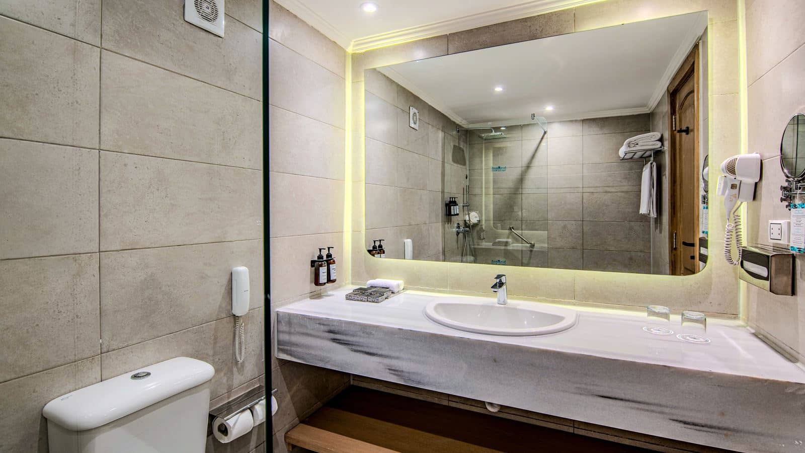 rooms-superior-partial-sea-viewbackpool-view