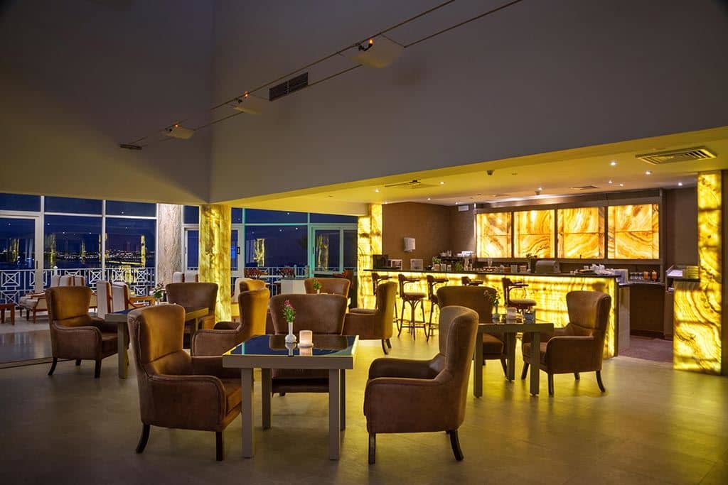 bars-sky-lounge
