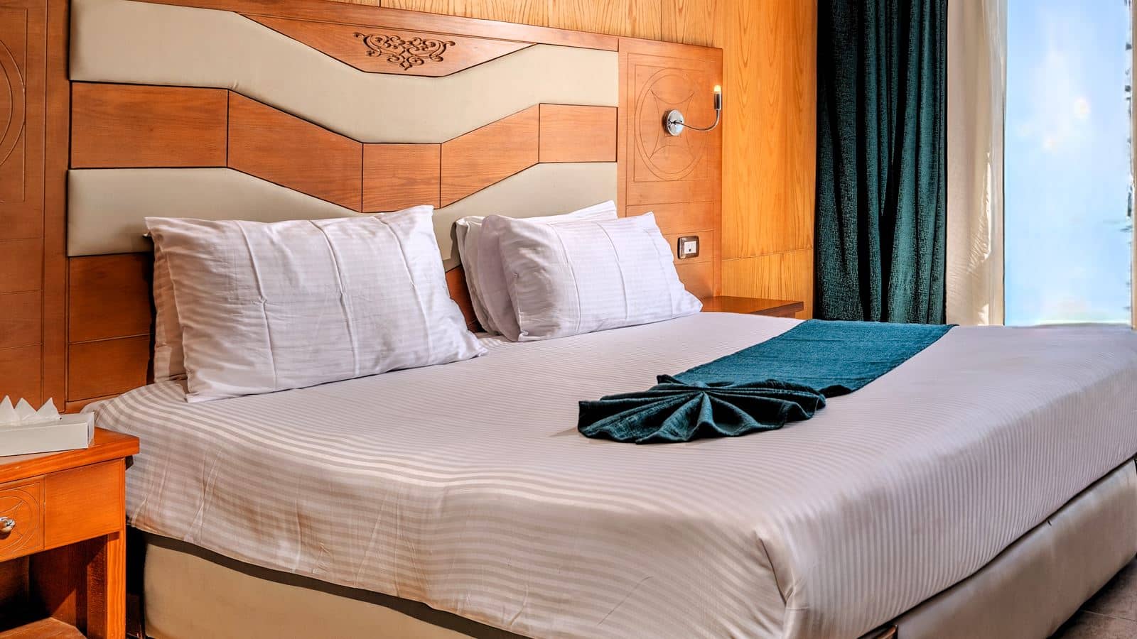rooms-bungalow-room