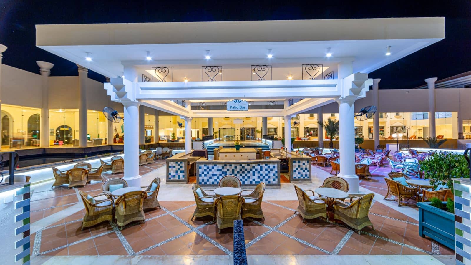 bars-patio-bar