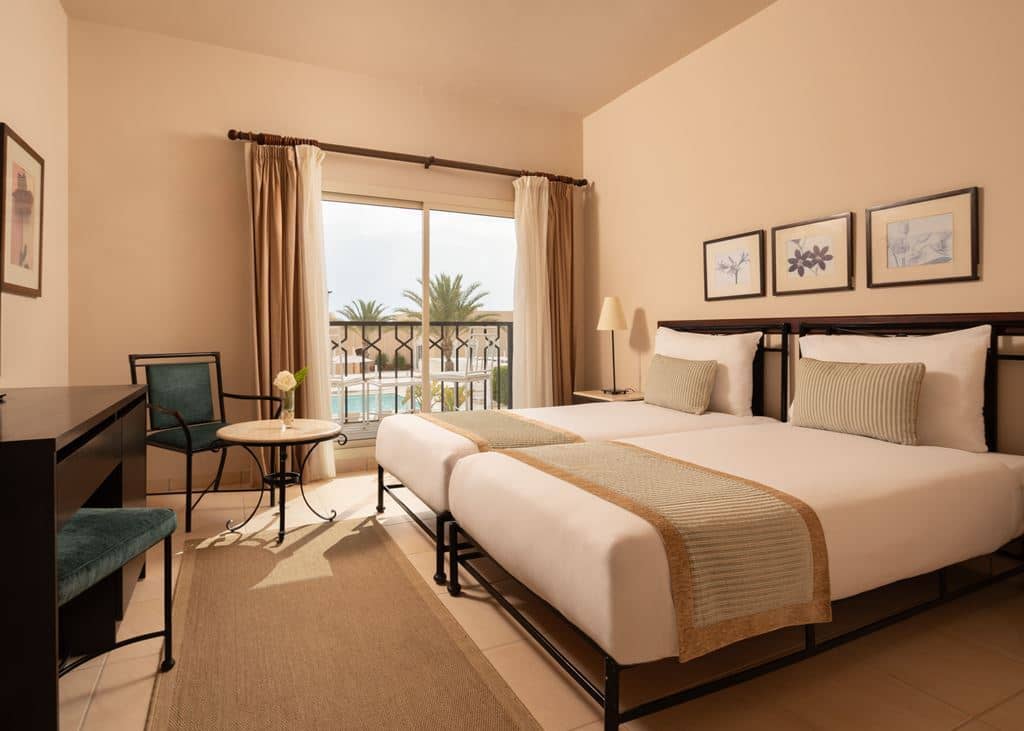 rooms-superior-twin-bed-garden-view