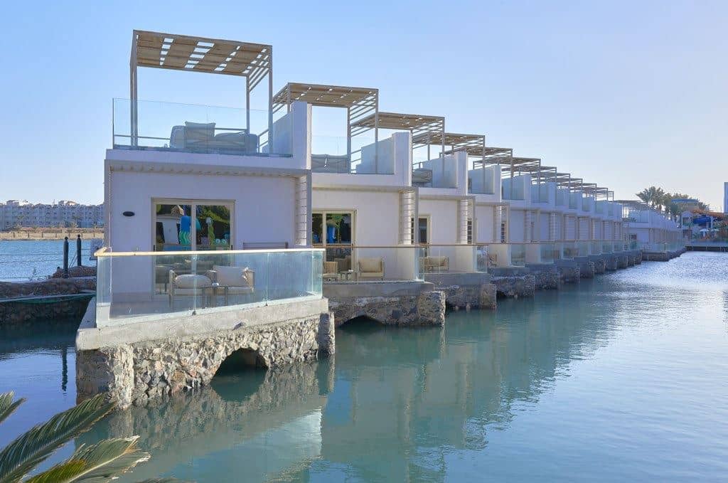 rooms-bungalow-room-lake-view