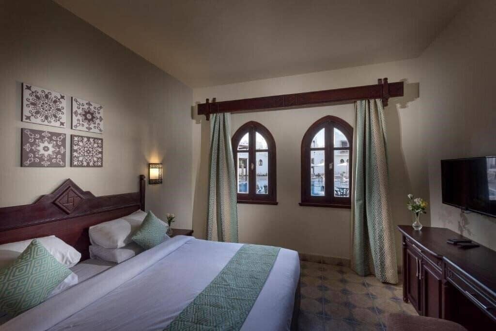rooms-family-room