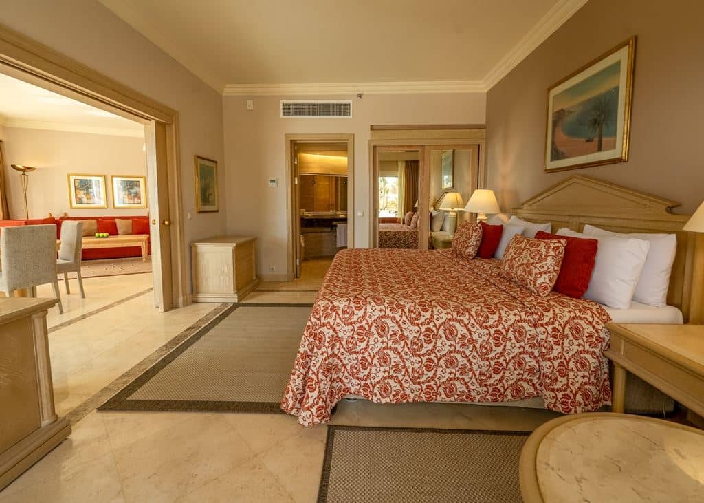 rooms-royal-suite