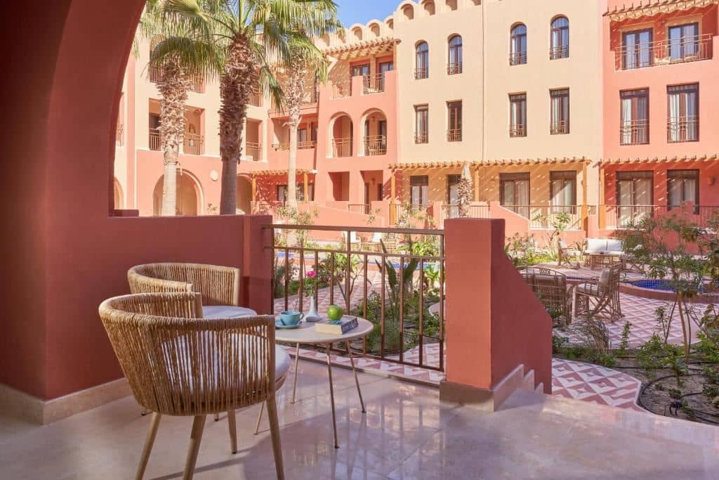 rooms-room-superior-garden-view-king-beds