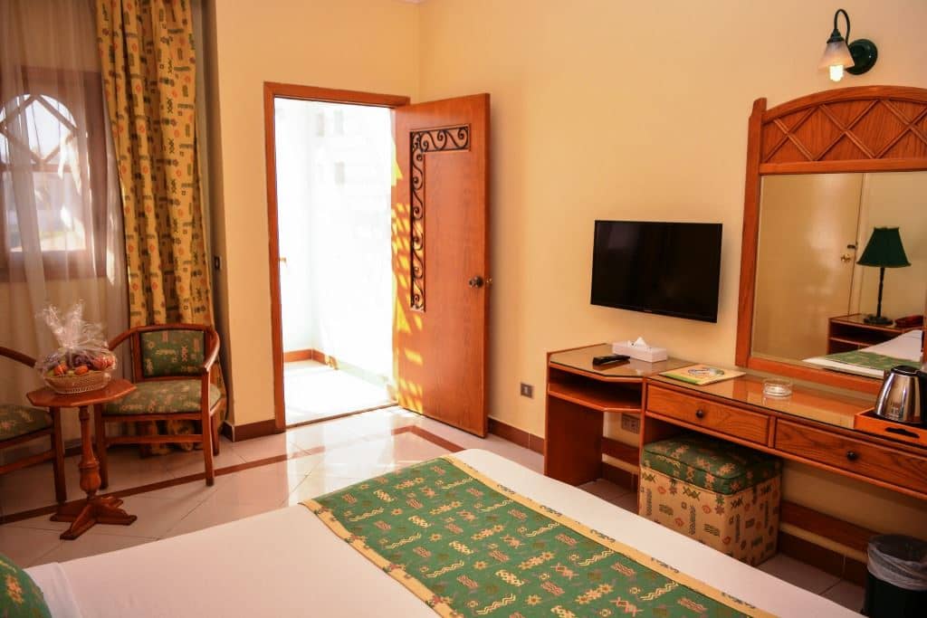 rooms-standard-room