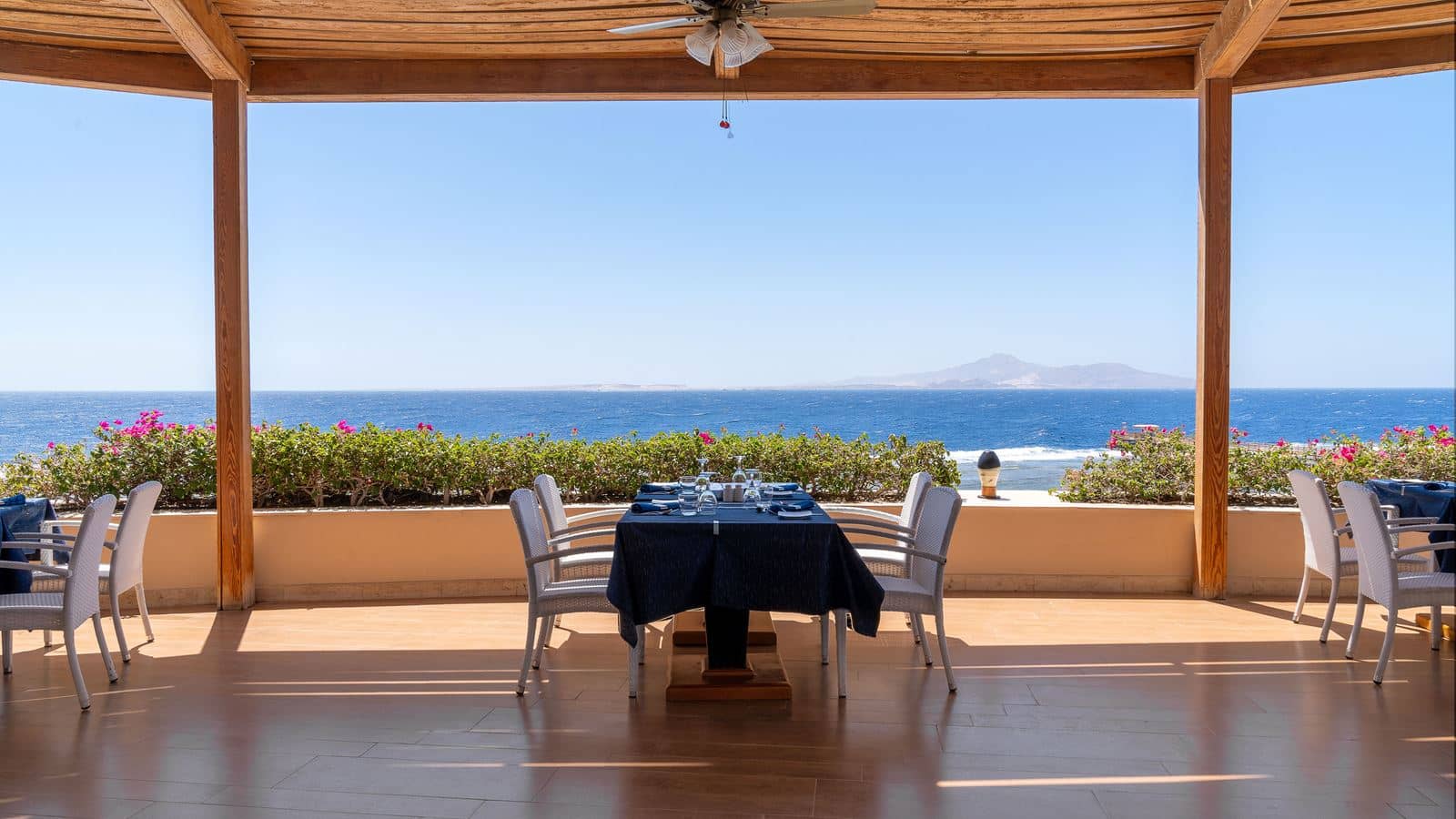 restaurants-red-sea-warf