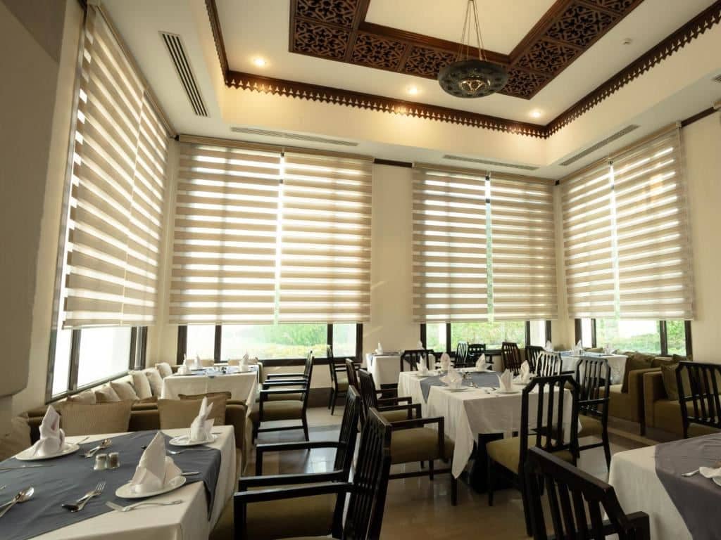 restaurants-restaurants