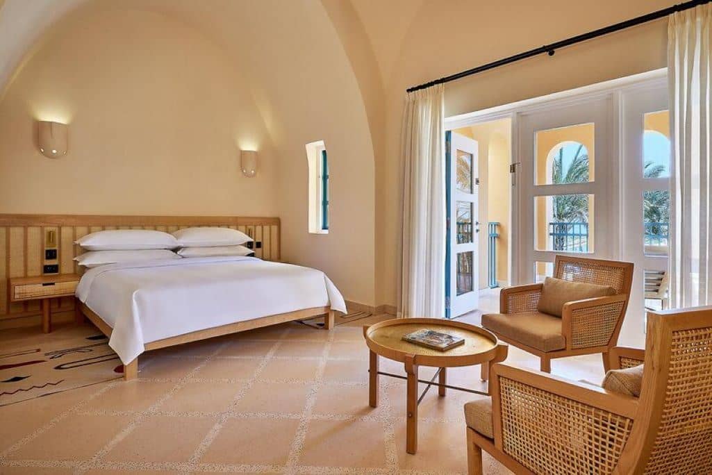 rooms-superior-room