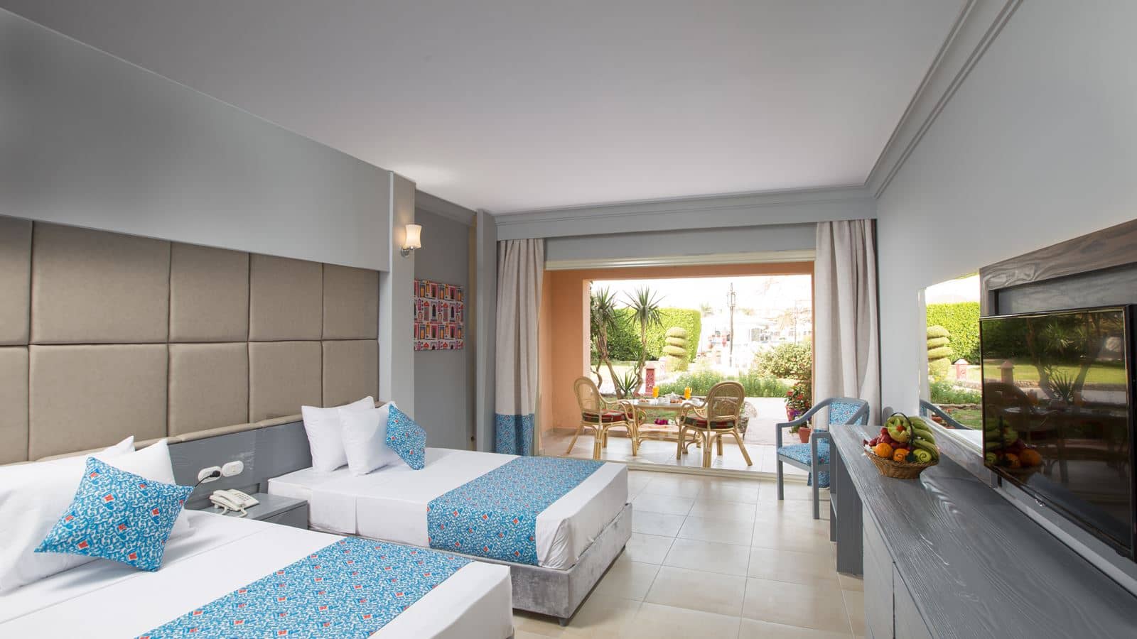 rooms-deluxe-room