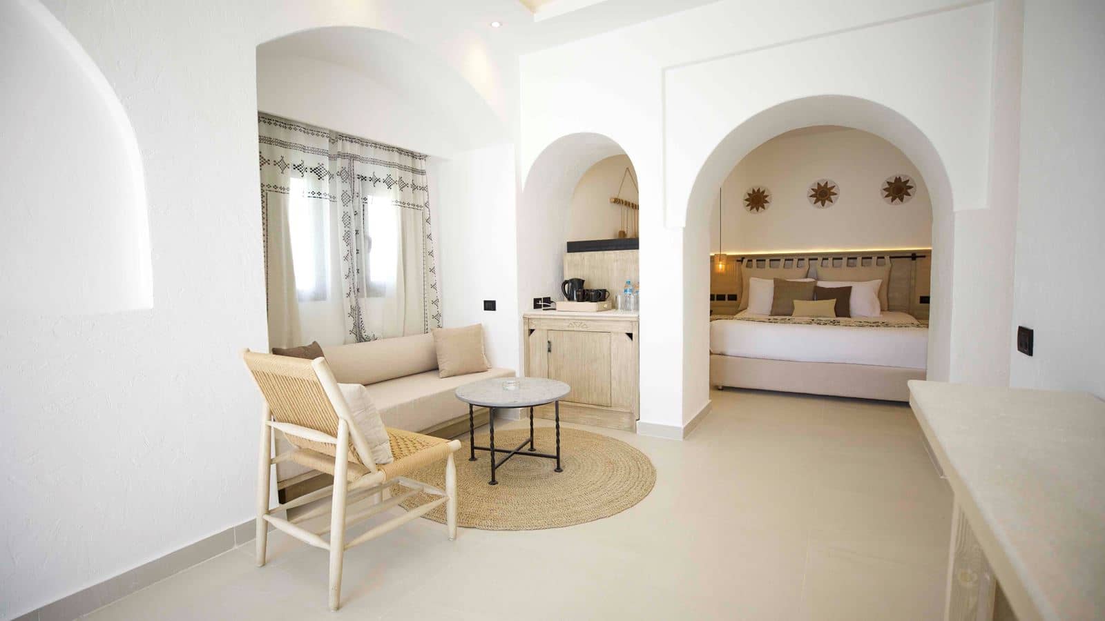 rooms-junior-jacuzzi-suite-garden-view