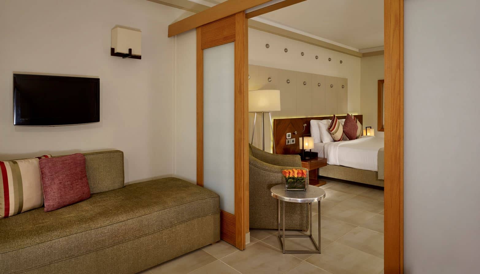 rooms-family-room