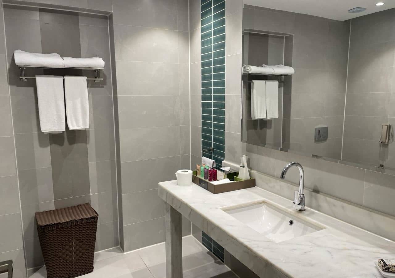 rooms-main-building-junior-suite-side-sea-view