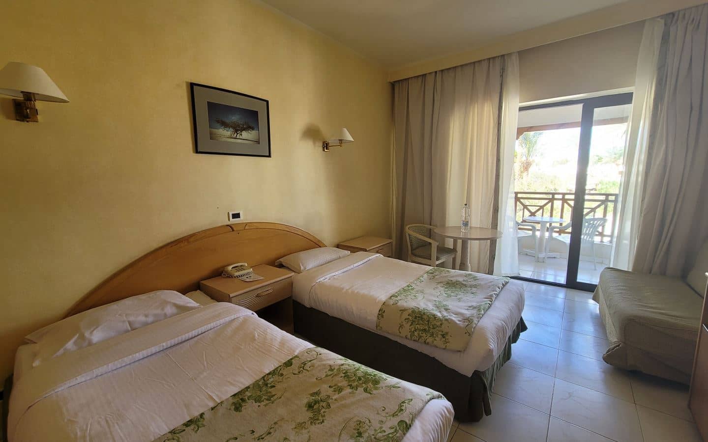 rooms-standard-room