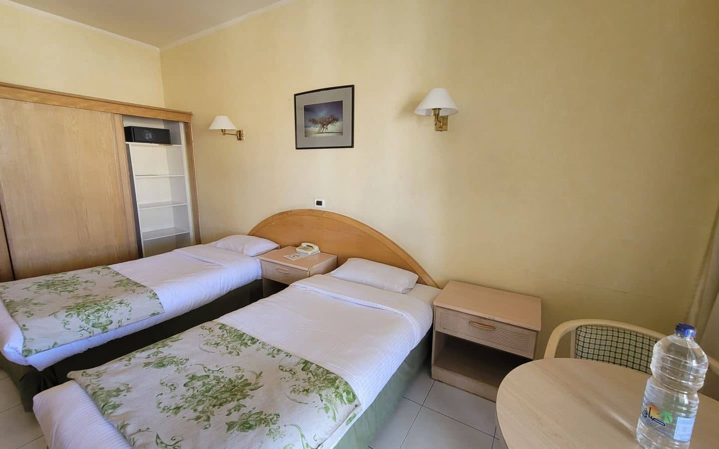 rooms-standard-room