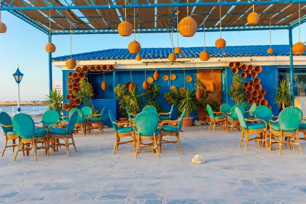 restaurants-restaurants