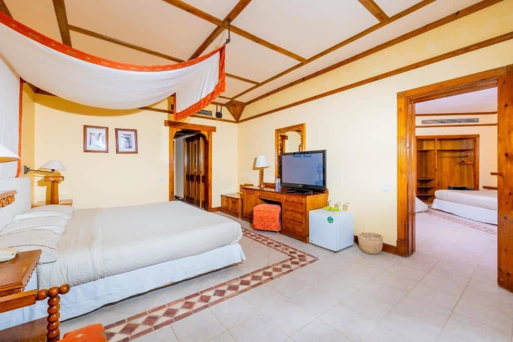 rooms-family-room