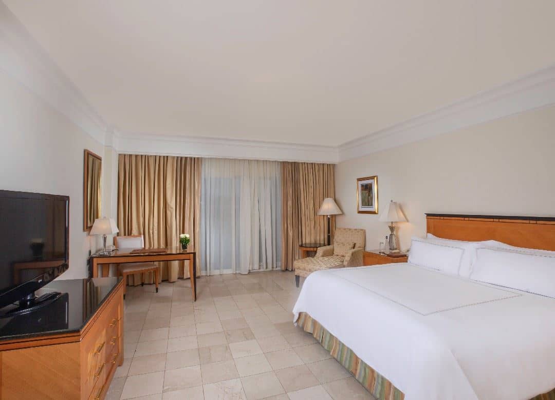 rooms-triple-executive-suite-adult-+18