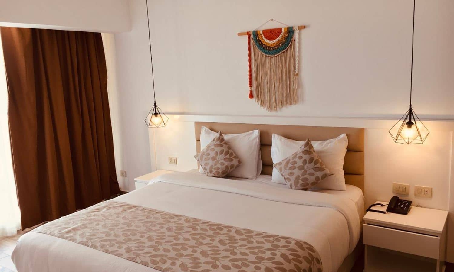 rooms-superior-room-sea-view-height-wing
