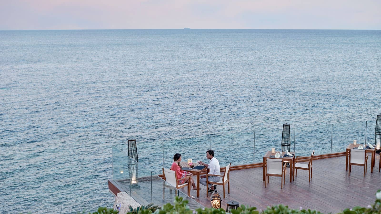 restaurants-sails-asian-food-lounge