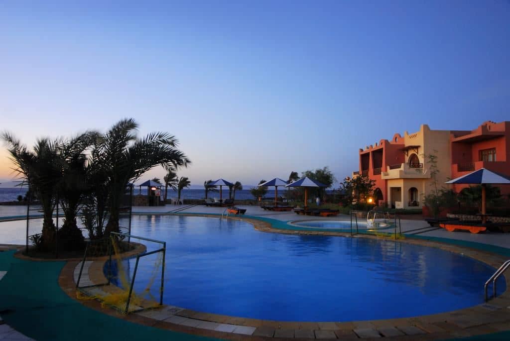 pools-outdoor-pool