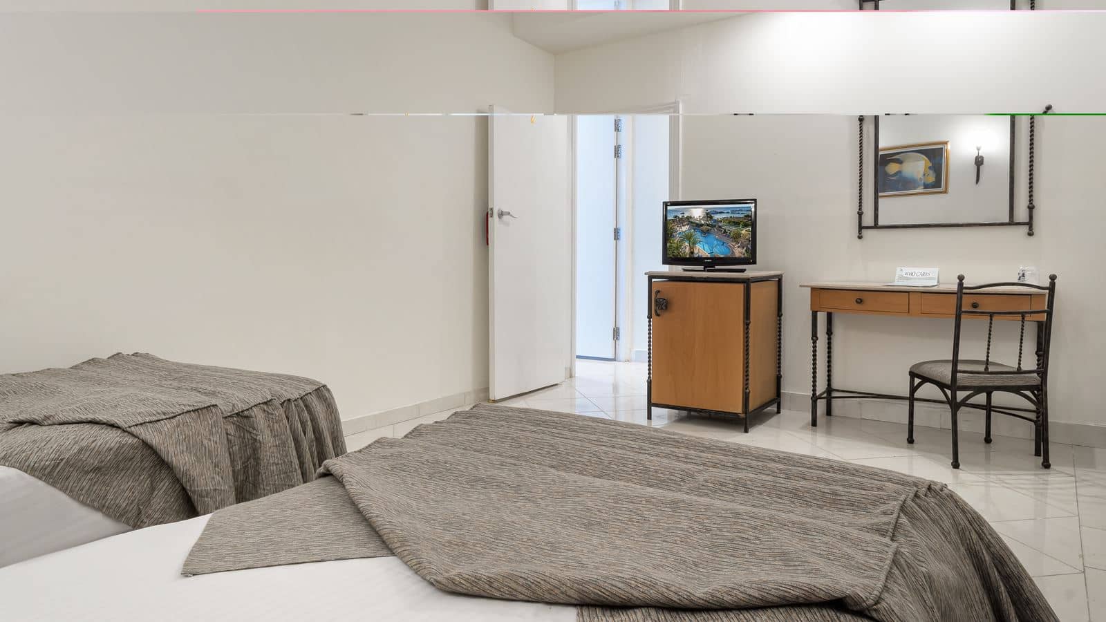 rooms-family-room