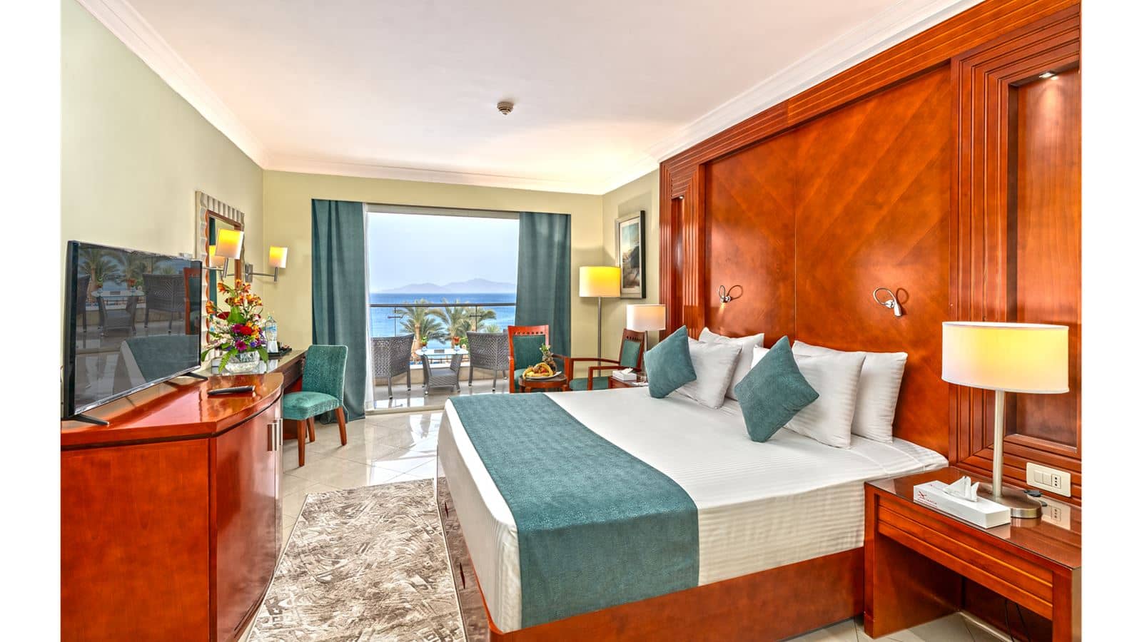 rooms-deluxe-room
