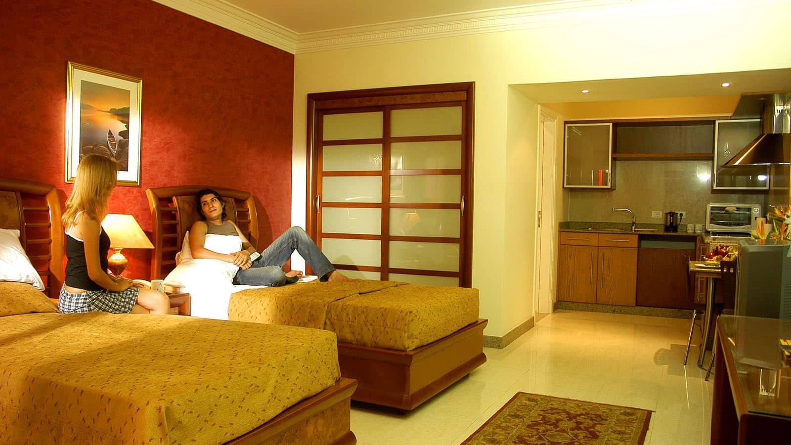 rooms-deluxe-rooms