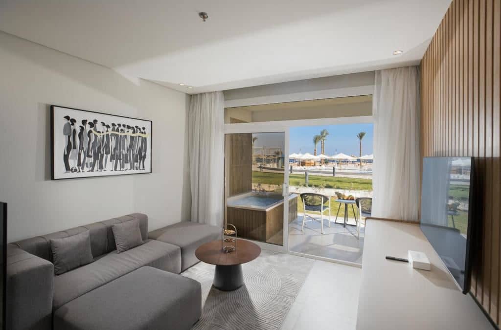 rooms-deluxe-jacuzzi-room-sv