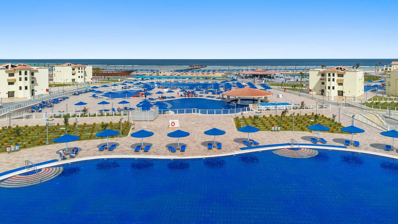 pools-outdoor-pool