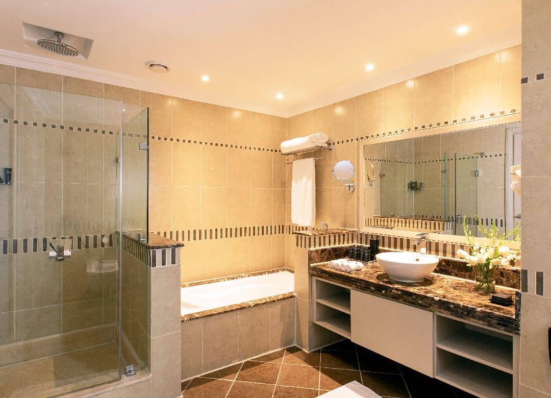 rooms-deluxe-room