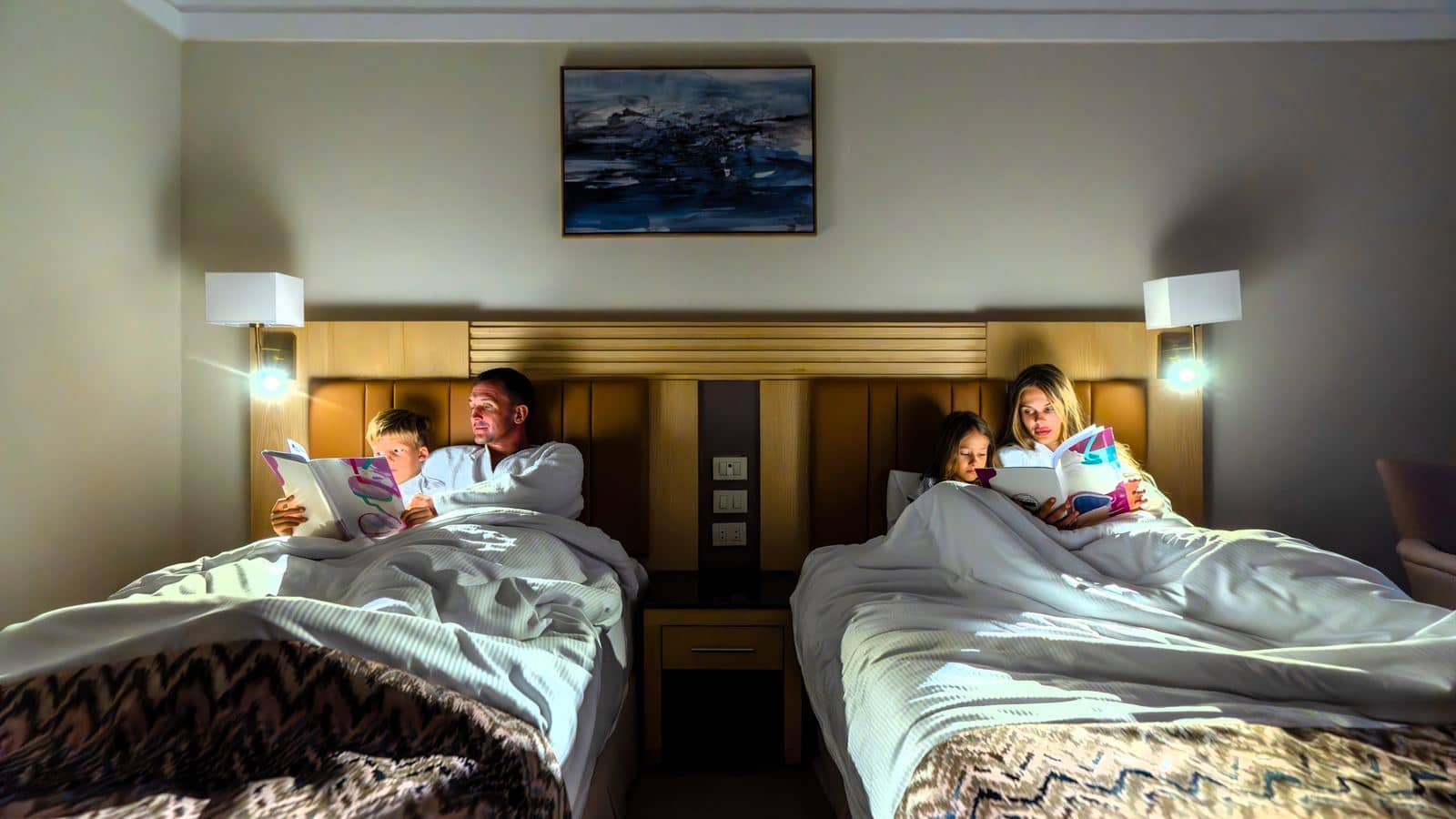 rooms-coral-family-deluxe-aqua-room