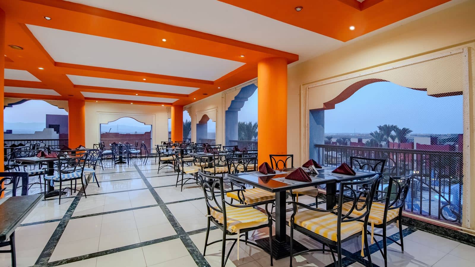 restaurants-hill-view